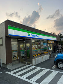 これからはファミリーマートでエリーソースが買えます。